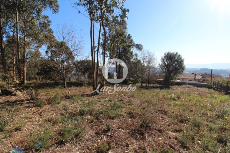 Terreno para Venda em Vermoim Foto 1