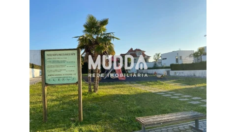 Terreno para Venda em Nogueira do Cravo e Pindelo