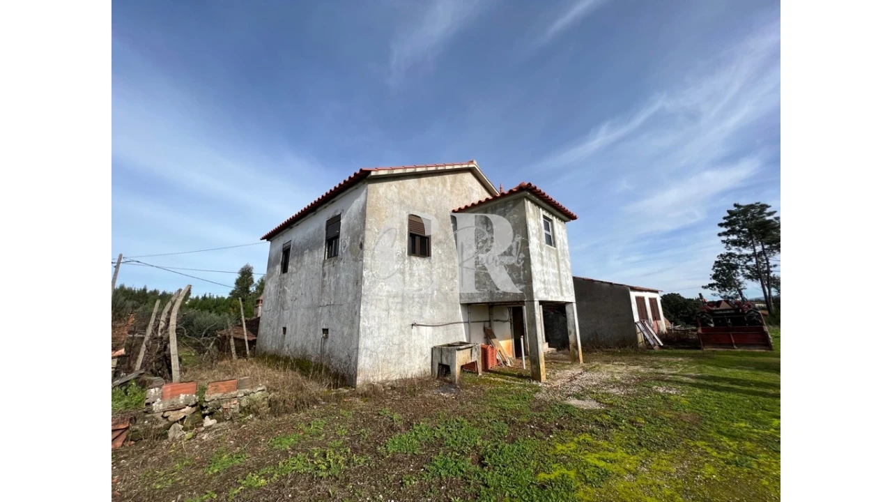 Moradia T2 para Venda em Pedrogão Grande Foto 1
