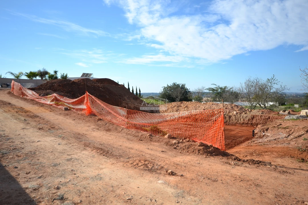 Moradia T3 para Venda em São Silvestre Foto 18