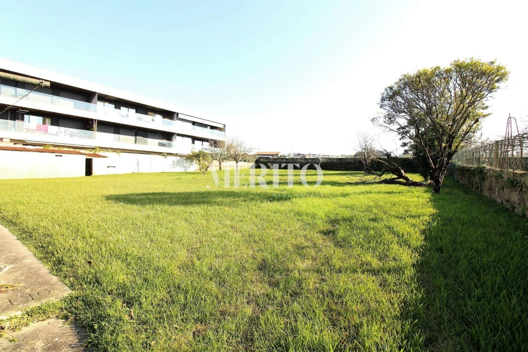 Moradia T3 para Venda em Barcelinhos Foto 9