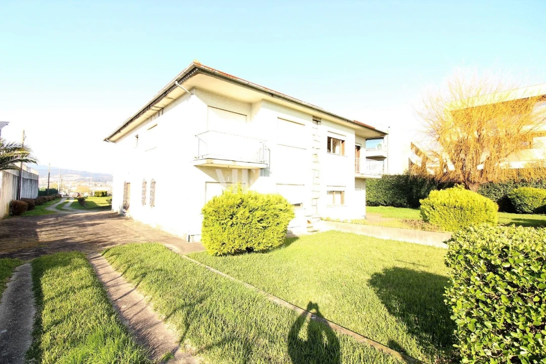 Moradia T3 para Venda em Barcelinhos Foto 2