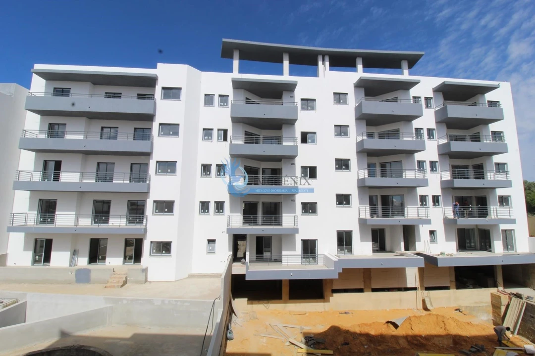 Apartamento T3 para Venda em Quelfes Foto 32