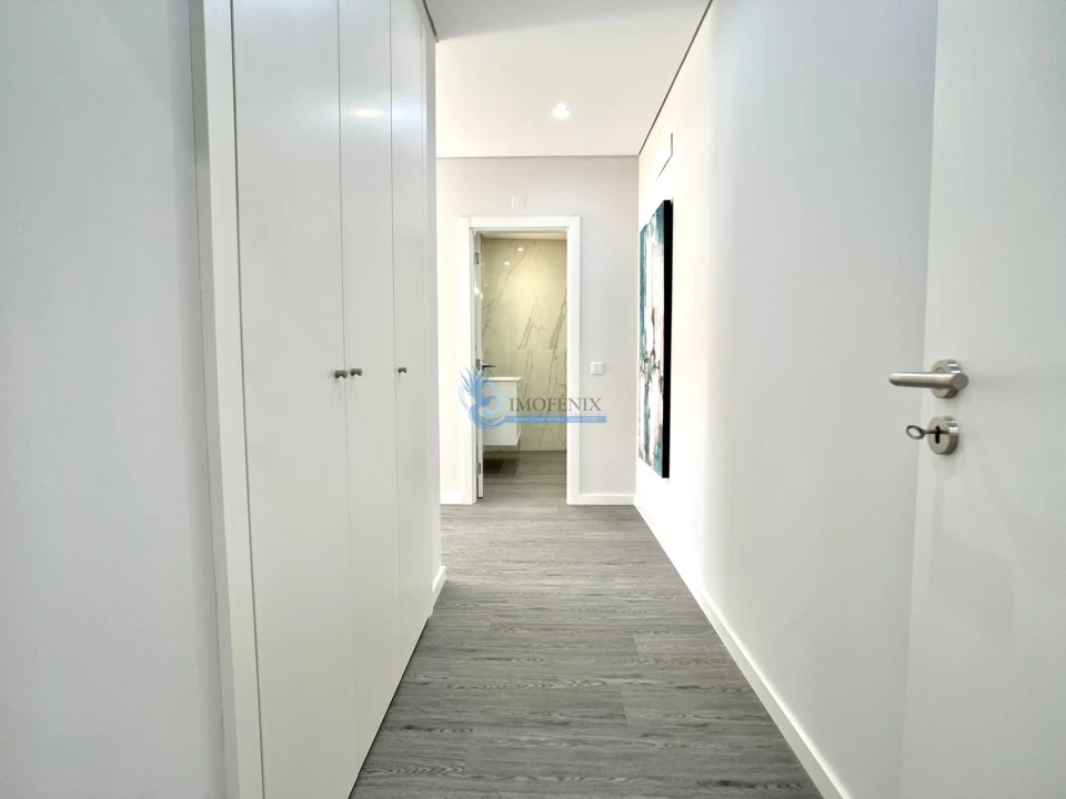 Apartamento T3 para Venda em Quelfes Foto 10