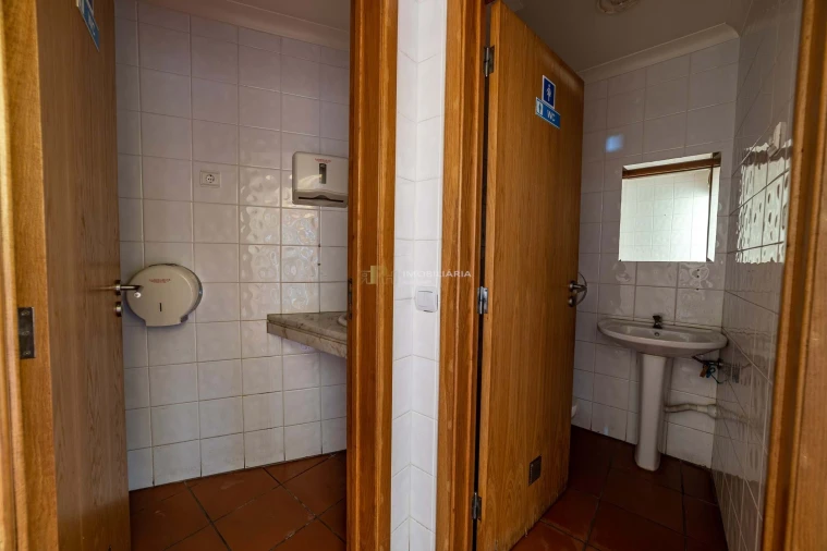 Negócio para Venda em Pernes Foto 5