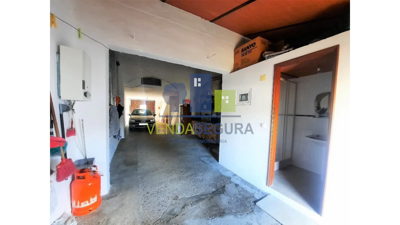 Moradia T5 para Venda em Safara e Santo Aleixo da Restauração Foto 9