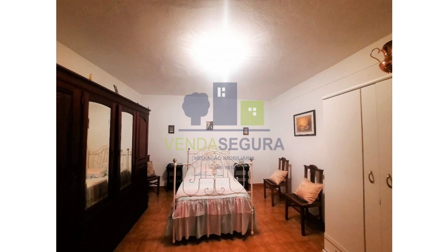 Moradia T5 para Venda em Safara e Santo Aleixo da Restauração Foto 17