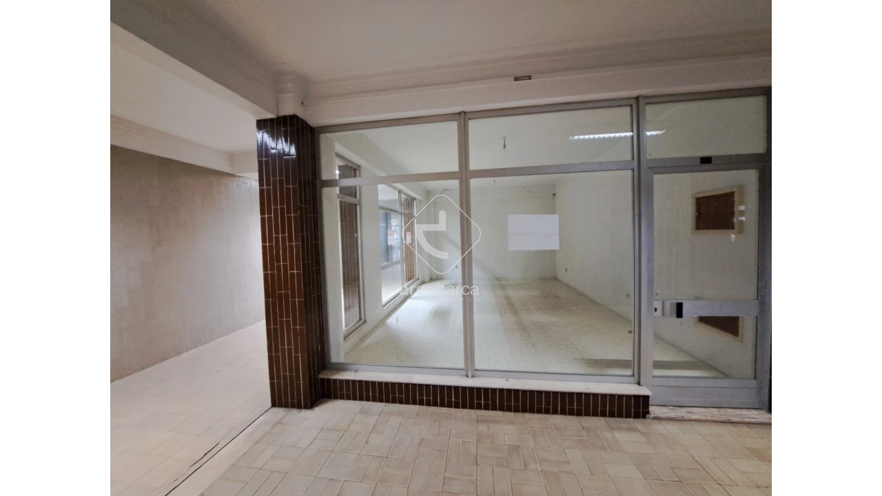 Loja para Venda em Ponte da Barca, V.N. Muía, Paço Vedro Magalhães Foto 3