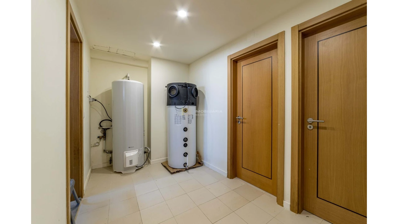 Moradia T5 para Venda em Algés, Linda-A-Velha e Cruz Quebrada-Dafundo Foto 26