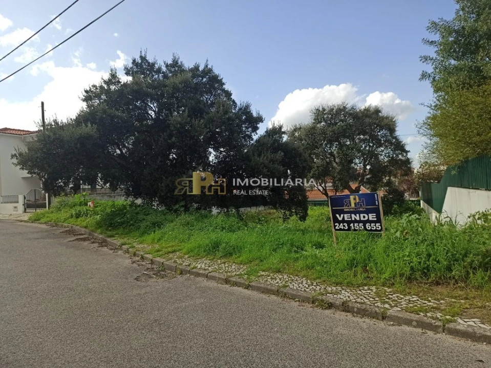 Terreno para Venda em Marvila, Ribeira Santarém, São Salvador, São Nicolau Foto 1