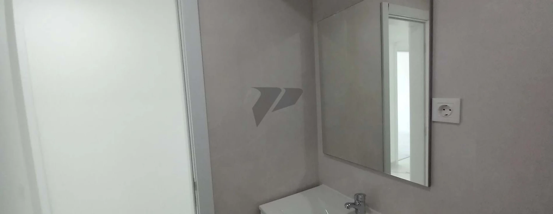 Apartamento T3 para Venda em Charneca de Caparica e Sobreda Foto 14