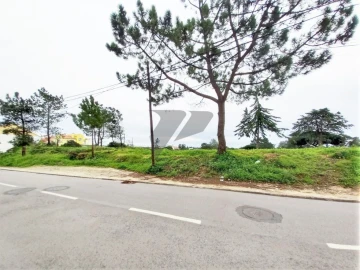 Apartamento T3 para Venda em Charneca de Caparica e Sobreda