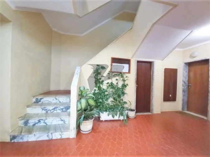 Apartamento T3 para Venda em Charneca de Caparica e Sobreda Foto 5