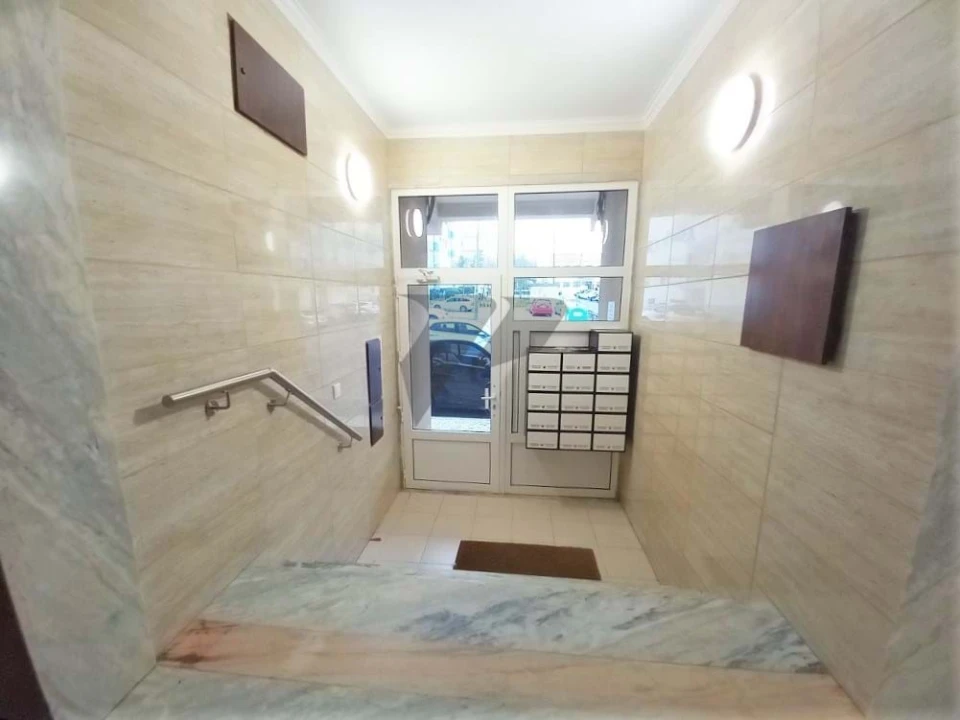 Apartamento T3 para Venda em Charneca de Caparica e Sobreda Foto 6