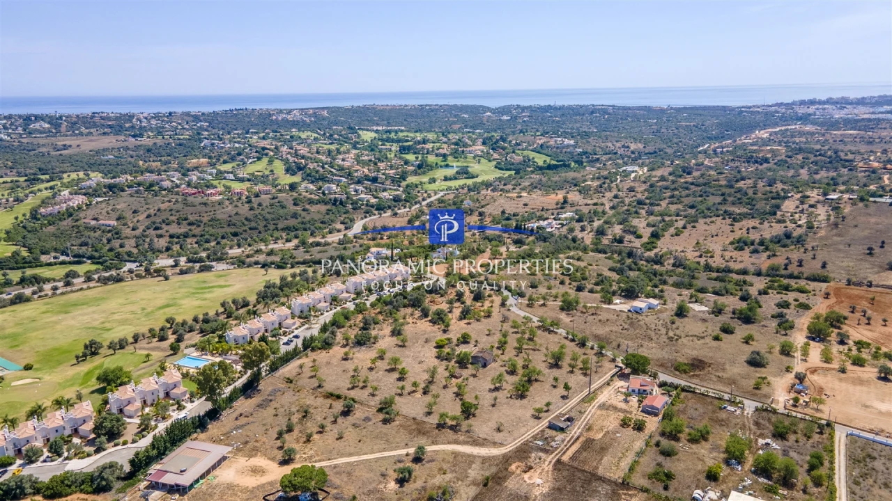Terreno para Venda em Estômbar e Parchal Foto 2