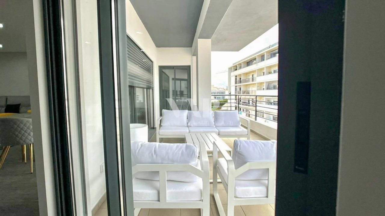 Apartamento T3 para Venda em Quelfes Foto 10