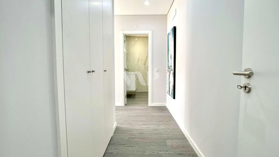 Apartamento T3 para Venda em Quelfes Foto 15