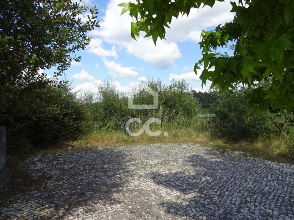 Terreno para Venda em Abraveses Foto 3