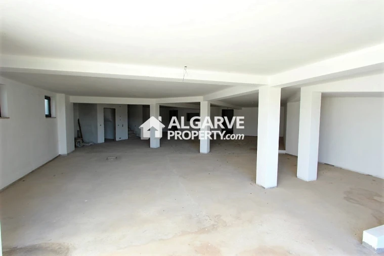 Moradia T4 para Venda em Boliqueime Foto 16