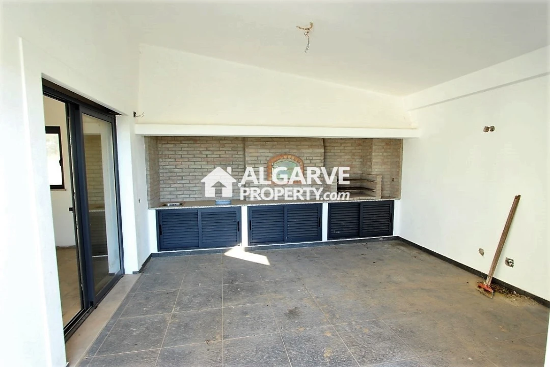 Moradia T4 para Venda em Boliqueime Foto 12