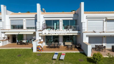 Moradia T3 para Venda em Quarteira