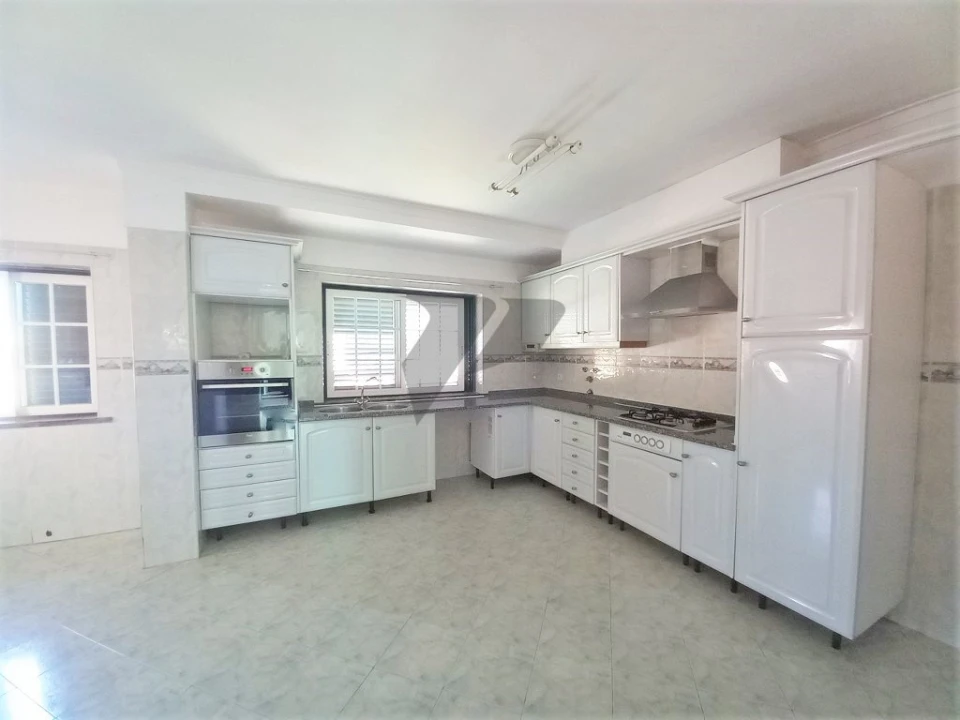 Moradia T3 para Venda em Charneca de Caparica e Sobreda Foto 11