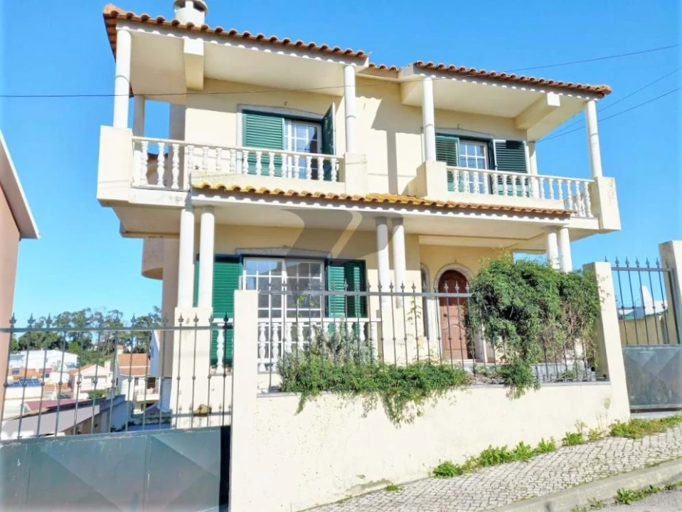 Moradia T3 para Venda em Charneca de Caparica e Sobreda Foto 2