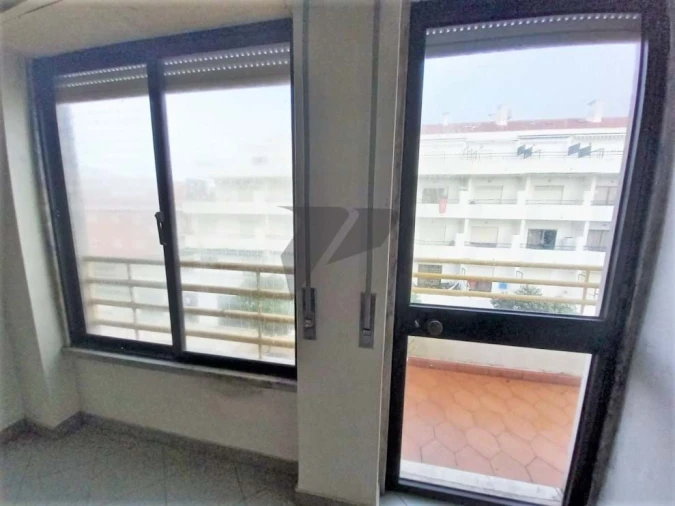 Apartamento T3 para Venda em Costa da Caparica Foto 6
