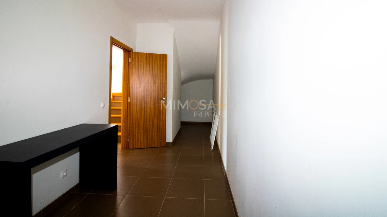 Moradia T3 para Arrendamento em Mexilhoeira Grande Foto 17