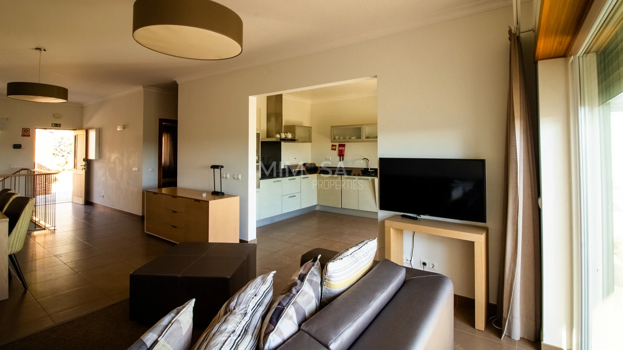 Moradia T3 para Arrendamento em Mexilhoeira Grande Foto 5