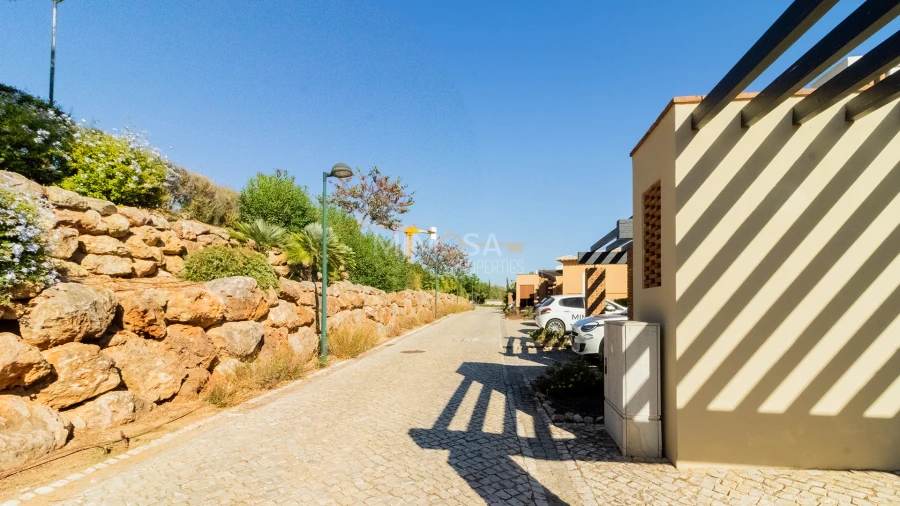 Moradia T3 para Arrendamento em Mexilhoeira Grande Foto 22