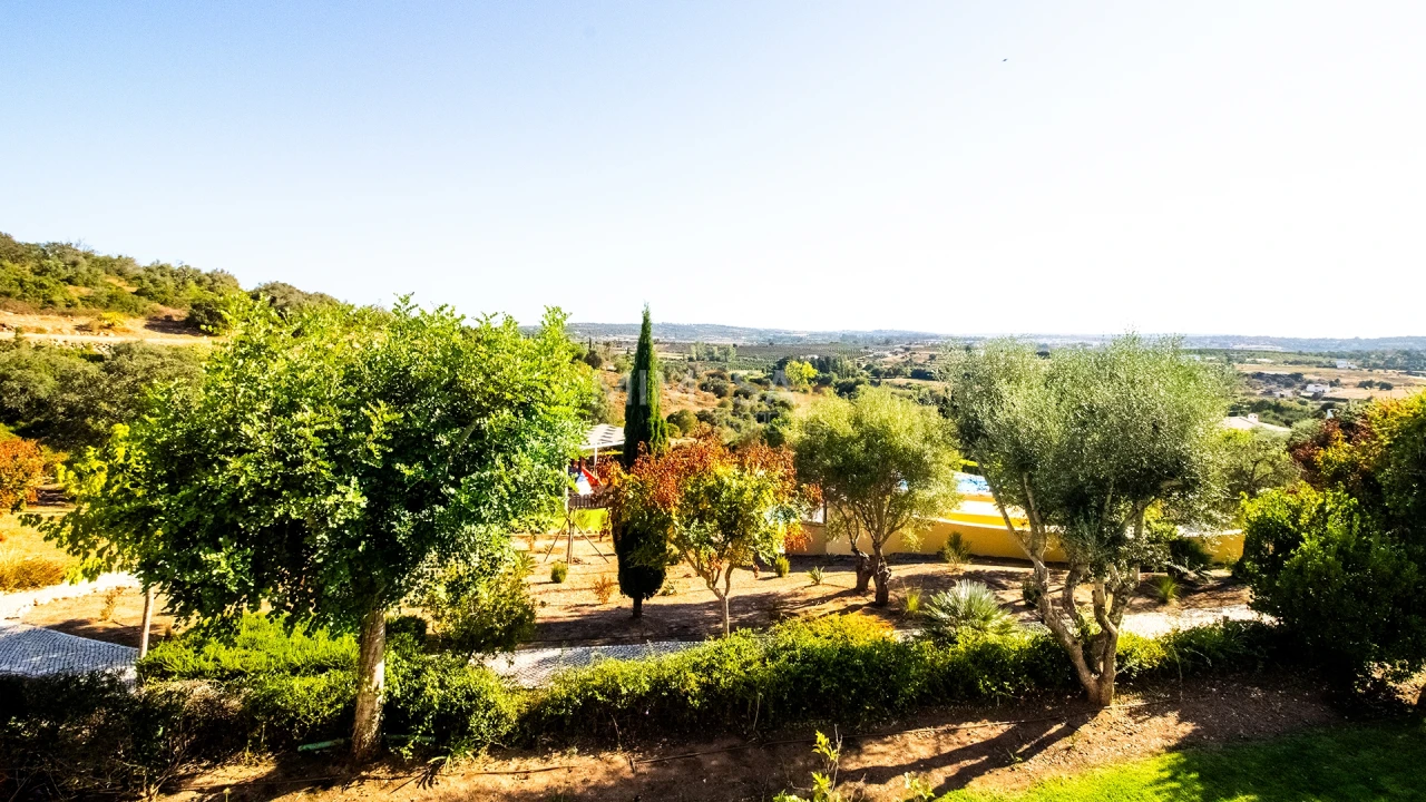 Moradia T3 para Arrendamento em Mexilhoeira Grande Foto 38