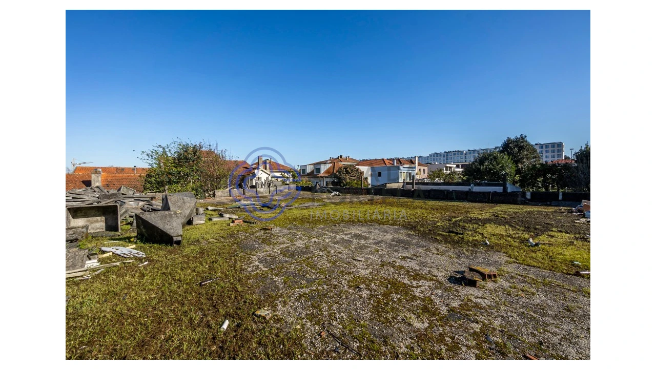 Prédio para Venda em Paranhos Foto 21