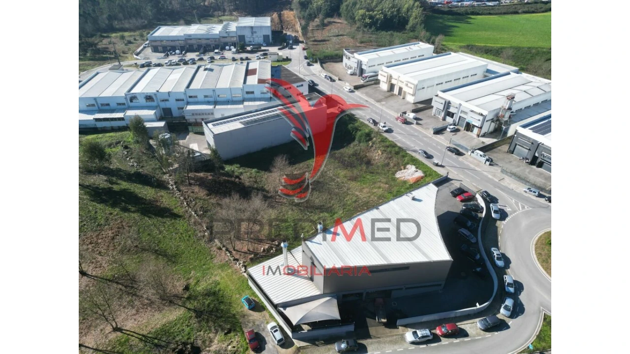 Terreno para Venda em Briteiros Santo Estêvão e Donim Foto 3