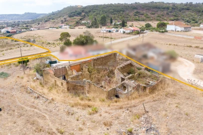Terreno para Venda em Lagos (São Sebastião e Santa Maria)