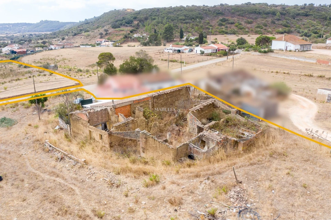 Terreno para Venda em Lagos (São Sebastião e Santa Maria) Foto 9