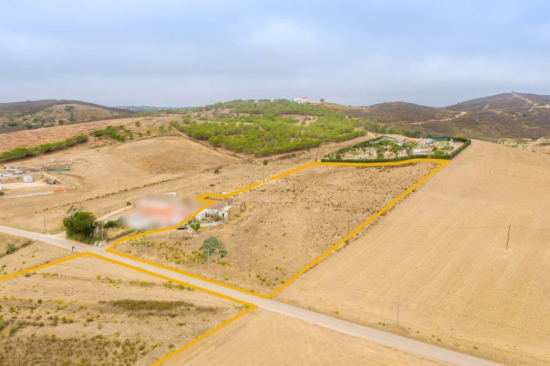Terreno para Venda em Lagos (São Sebastião e Santa Maria) Foto 4