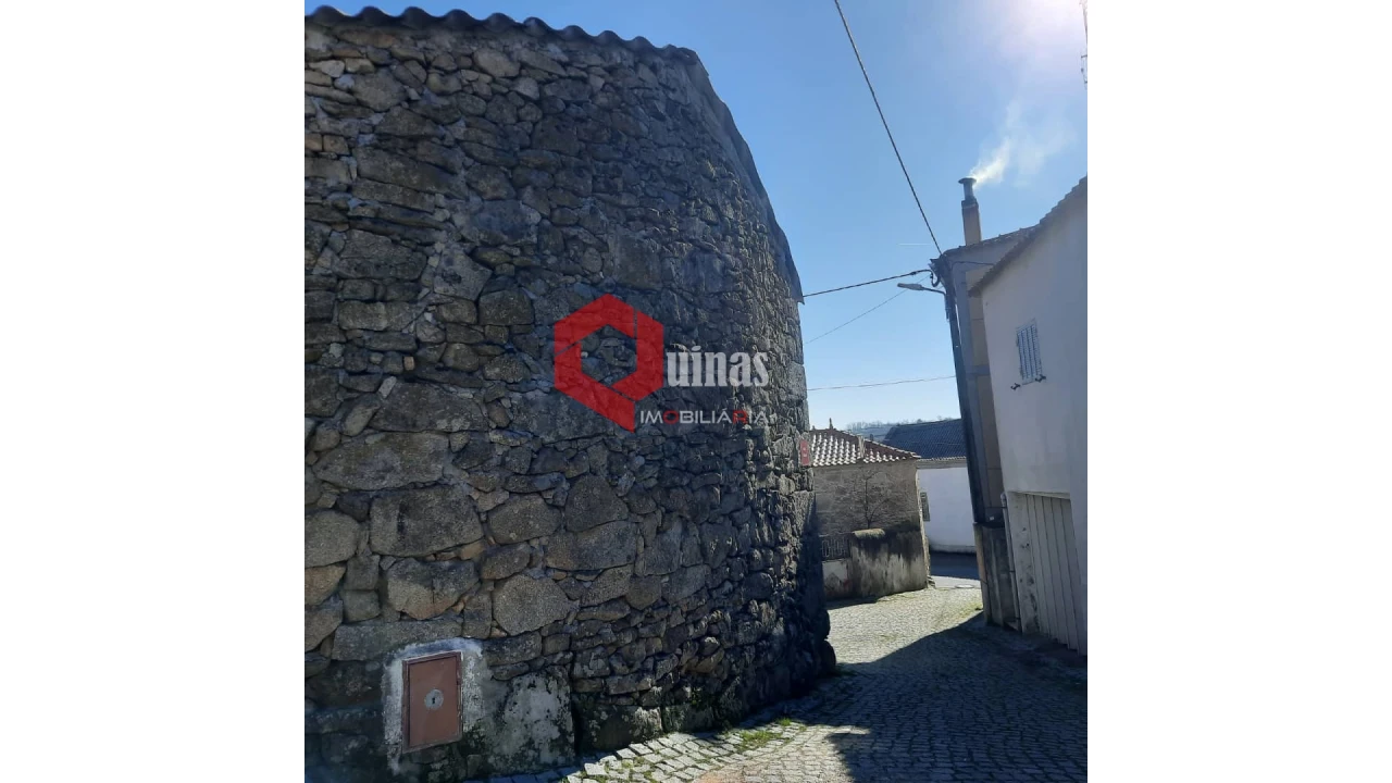 Moradia T1 para Venda em Rapoula do Coa Foto 3