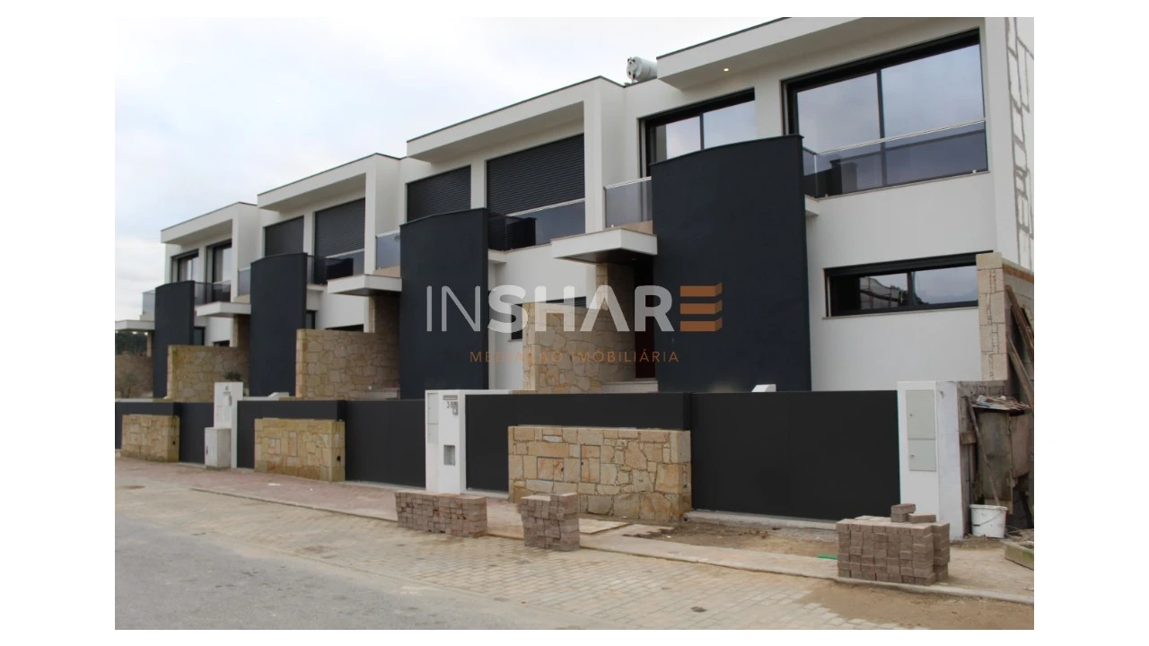 Moradia T3 para Venda em Palmeira Foto 25