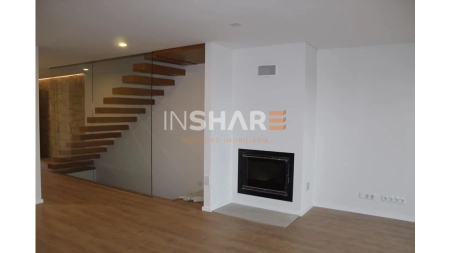 Moradia T3 para Venda em Palmeira Foto 7