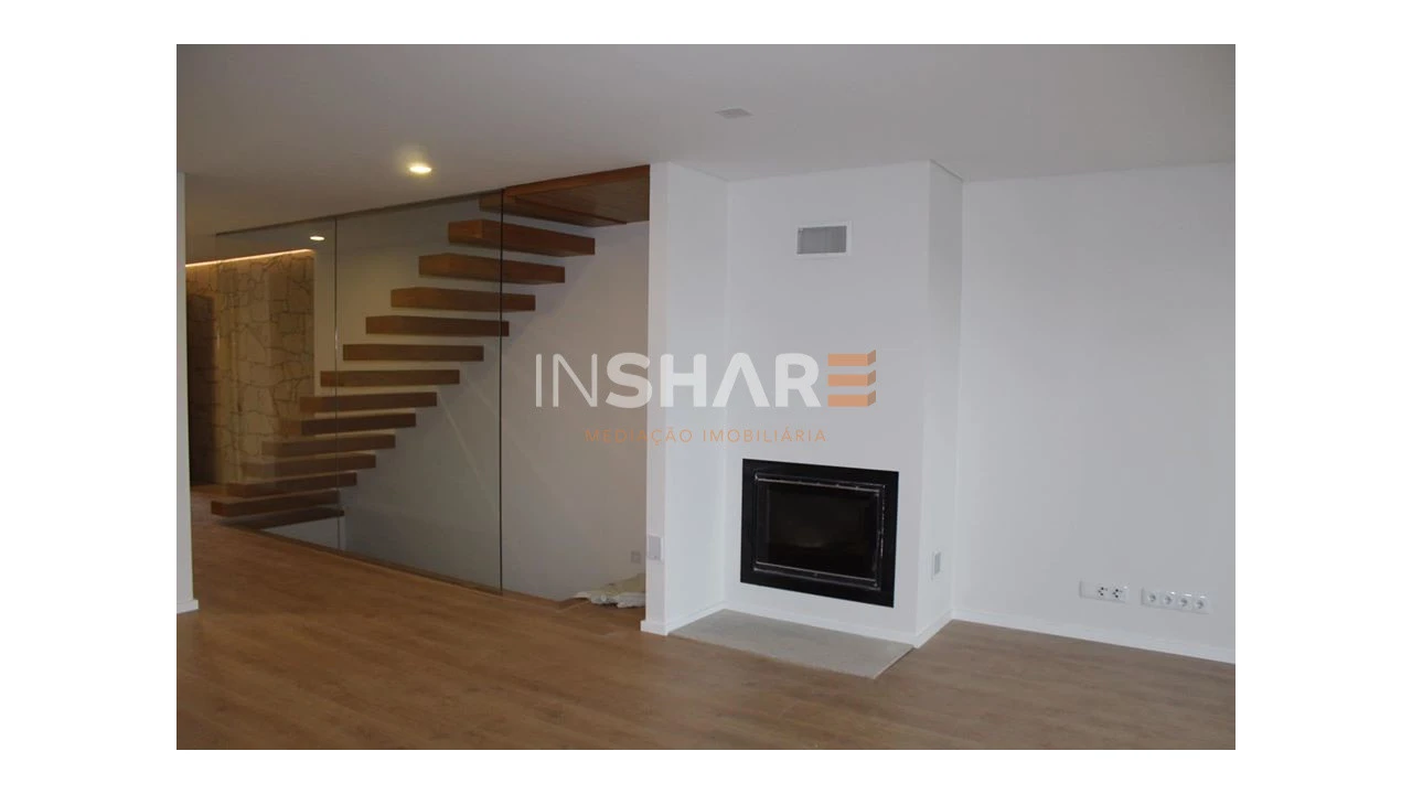 Moradia T3 para Venda em Palmeira Foto 23