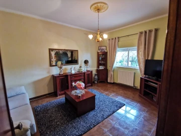 Moradia T0 para Venda em Conceição e Estoi