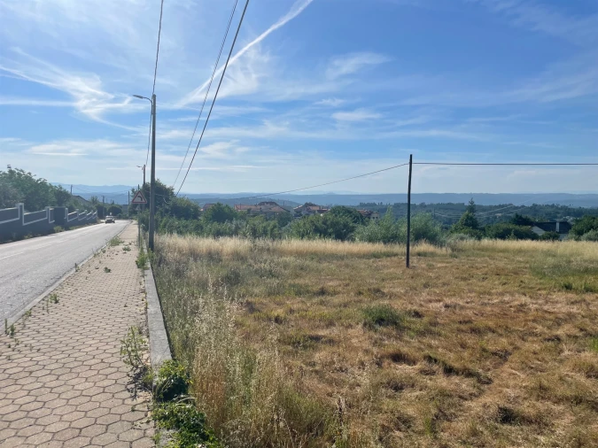 Terreno Comércio / Armazém para Venda em Mangualde, Mesquitela e Cunha Alta Foto 2
