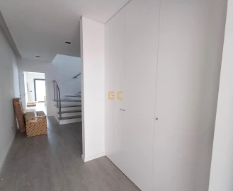 Moradia T4 para Venda em Tavarede