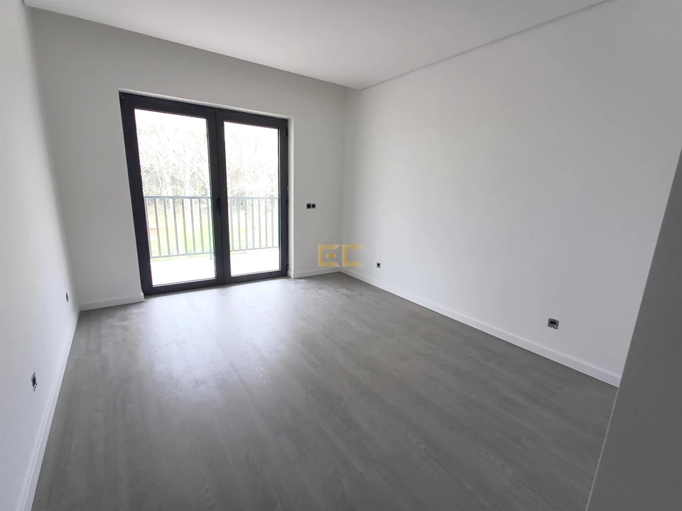 Moradia T4 para Venda em Tavarede Foto 18