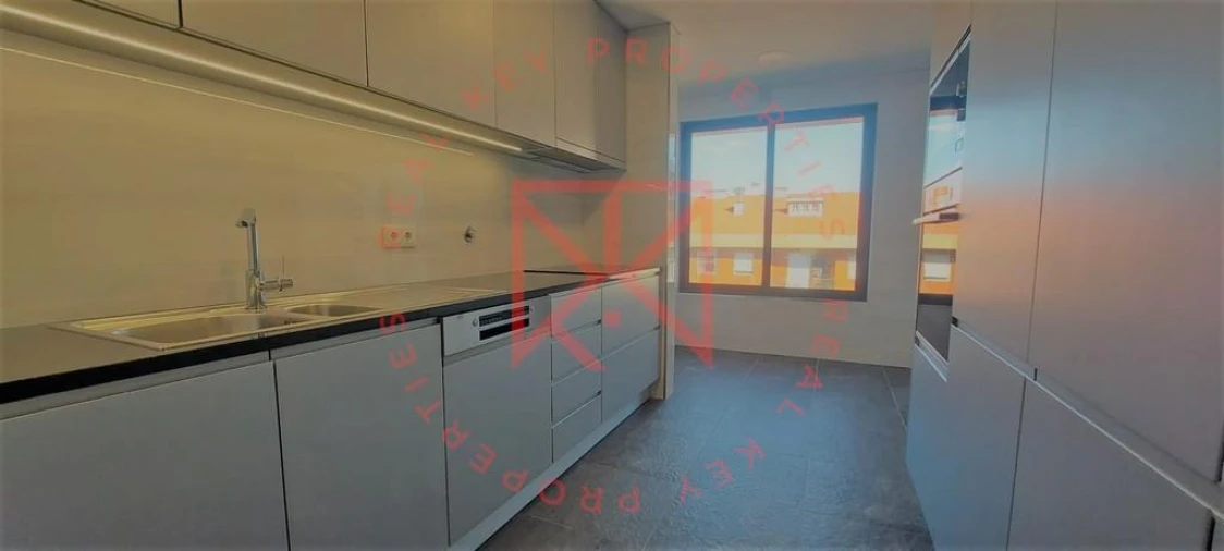 Apartamento T2 para Venda em Cedofeita, Santo Ildefonso, Sé, Miragaia, São Nicolau e Vitória Foto 2