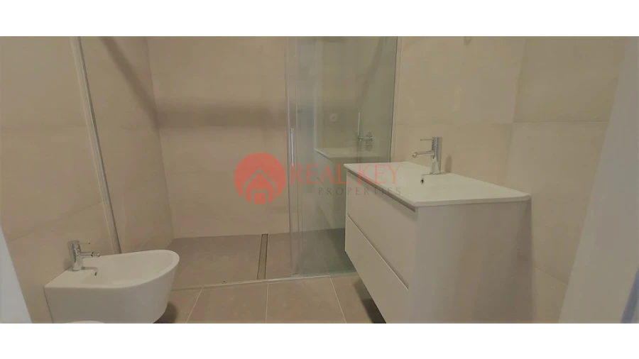 Apartamento T3 para Venda em Cedofeita, Santo Ildefonso, Sé, Miragaia, São Nicolau e Vitória Foto 7