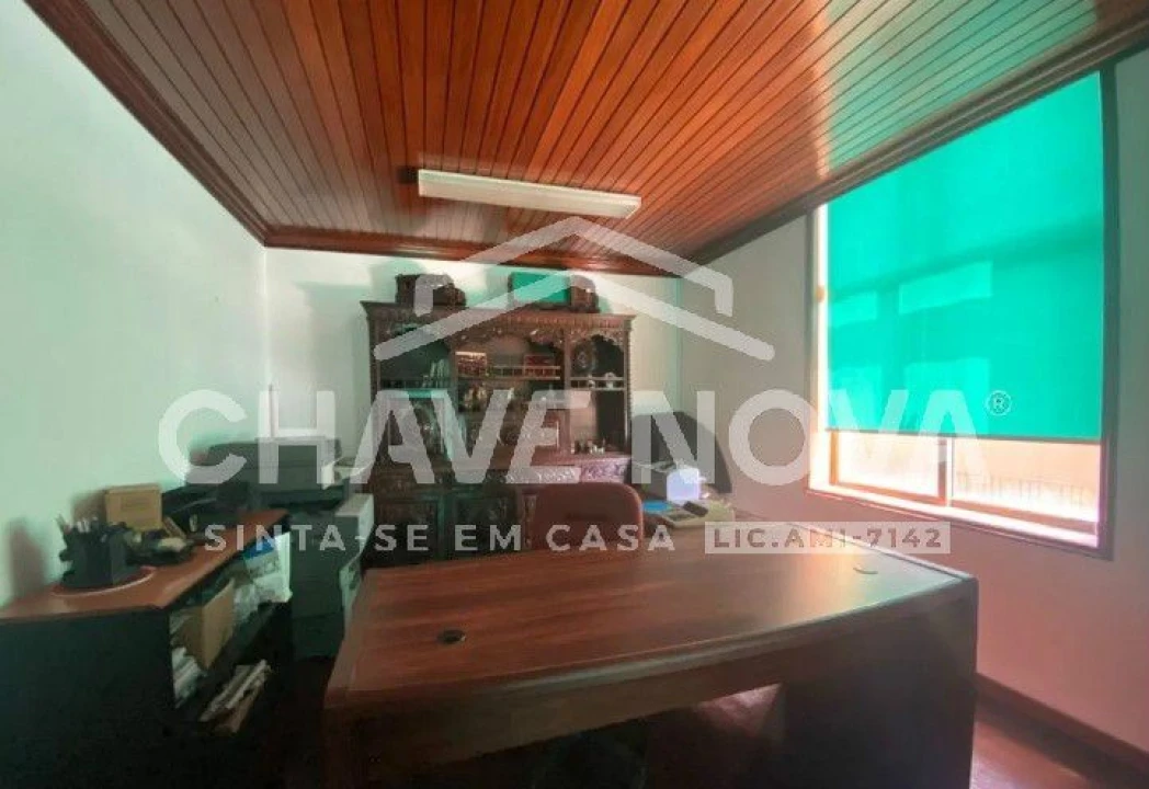 Armazém para Venda em São João da Madeira Foto 5