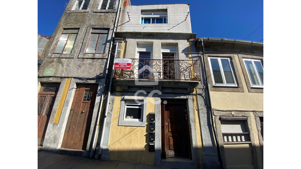 Prédio para Venda em Lordelo do Ouro e Massarelos Foto 2