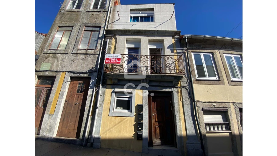 Prédio para Venda em Lordelo do Ouro e Massarelos Foto 2